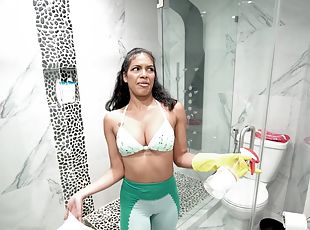 criada, cona-pussy, chupanços, latina, pov, morena, bra