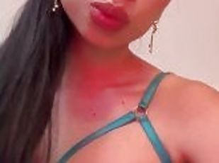 tetas-grandes, amateur, latino, a-solas, calientapollas