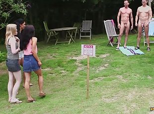 levrette, orgie, en-plein-air, babes, fellation, ejaculation-sur-le-corps, hardcore, salope, horny, blonde