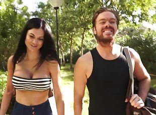 Pornstars with big tits star in a world class threesome