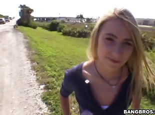 en-plein-air, chatte-pussy, amateur, babes, fellation, hardcore, couple, point-de-vue, blonde, naturel