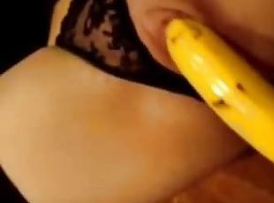 masturbation, chatte-pussy, amateur, maison, culotte, kinky, rasé, banane, insertion