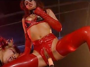 gode-ceinture, babes, hardcore, sexe-de-groupe, bas, incroyable, fétiche, latex, talons-hauts, cuir