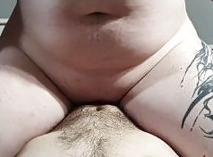 cul, vieux, amateur, belle-femme-ronde, point-de-vue, jeune-18, plus-agée, vieux-jeune, tatouage, bite