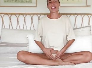 Sensual SELF-LOVE Meditation for WOMEN - amazing for Masturbation! - Roxy Fox