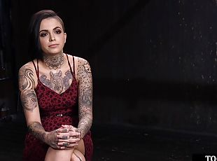 cul, jouet, bdsm, fétiche, bondage, brunette, tatouage