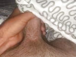 masturbation, amateur, ejaculation-sur-le-corps, énorme-bite, branlette, première-fois, solo, bite