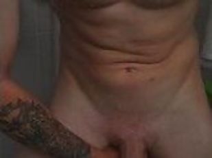 gigantisk-kuk, gay, spion, pov, college, fångad, ensam, bollar, twink, tatuering