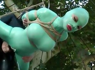 en-plein-air, fellation, bdsm, kinky, latex, bondage