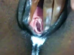 masturbation, chatte-pussy, ejaculation-sur-le-corps, ébène, ejaculation-interne, black, doigtage, bout-a-bout, solo