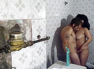 bañando, ducha, español, morena, tatuaje, exhibicionismo