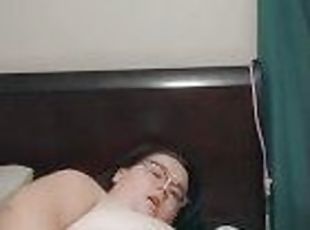 cul, gros-nichons, grosse, lunettes, masturbation, amateur, anal, jouet, belle-femme-ronde, double