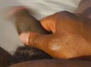 masturbation, amateur, ejaculation-sur-le-corps, énorme-bite, gay, branlette, black, joufflue, secousses, solo