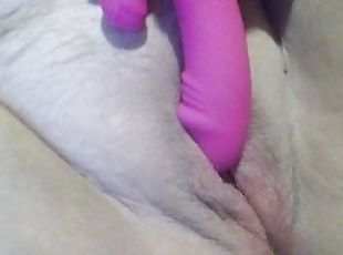 Playing with my pussy