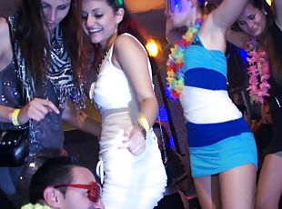 fête, hardcore, gangbang, sexe-de-groupe, salope, club, réalité