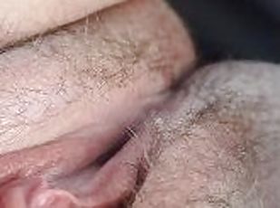 poilue, masturbation, orgasme, public, chatte-pussy, giclée, amateur, ejaculation-interne, point-de-vue, ejaculation