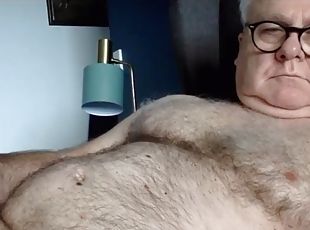 Daddy cums on cam