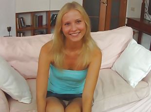 chatte-pussy, amateur, anal, fellation, énorme-bite, ados, sur-le-visage, blonde, rasé, bite