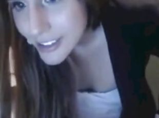 Beauty latina amateur masturbates