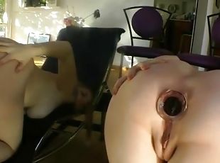 Butt plug girl lets her asshole gape open