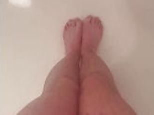 ligo, baguhan, dalagita, paa, kolehiyo, briton, fetish, ligo-shower, solo, binti