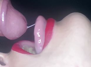 Close Up: Aweosome Mouth To Fuck 7 Min