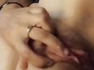 mastrubacija, muca, amaterski, milf, mami, fingering, mama, drobcena, solo, rjavolaske