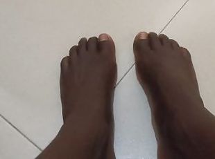 Big rough black feet