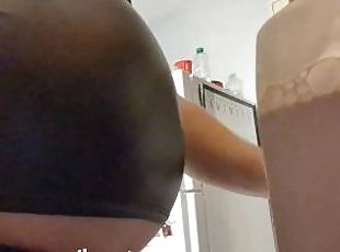 gay, regordeta-chubby, europeo, euro, fetichista, a-solas, leche, cuero