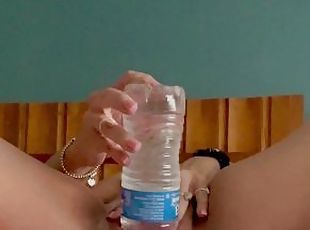 bouteille, clito, masturbation, orgasme, chatte-pussy, amateur, milf, latina, maman, point-de-vue