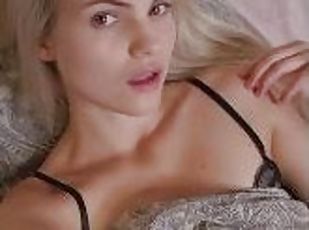 gros-nichons, masturbation, amateur, ados, blonde, lingerie, seins, petite, solo, petits-seins