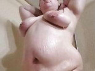 bañando, tetas-grandes, pezones, amateur, babes, mamá, regordeta, regordeta-chubby, con-piercings, bonita