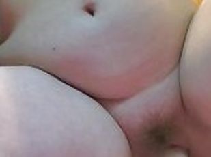 gros-nichons, amateur, ados, jouet, ejaculation-interne, joufflue, gode, solo