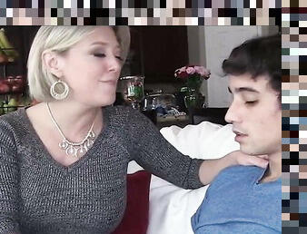 Mamá y chico